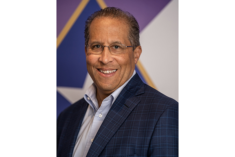 Ed Robinson (Bucknell 1986) - NIC Advisor Award of Distinction 2025